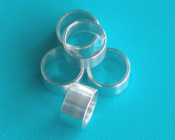 電子通信接插件